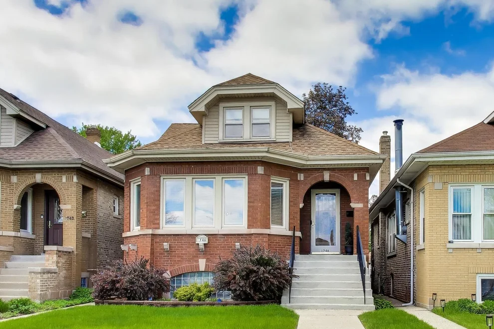Unit for sale at 1746 N Nagle Avenue, Chicago, IL 60707