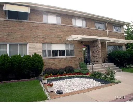 Unit for sale at 7506 N Ridge Boulevard, CHICAGO, IL 60645