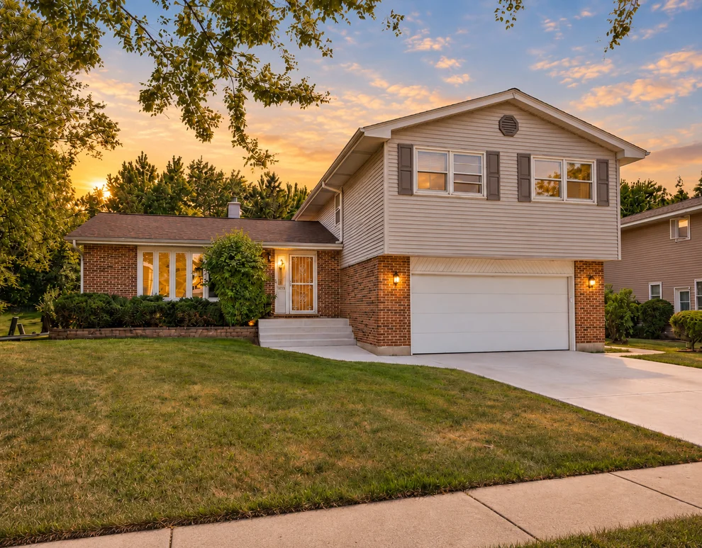 Unit for sale at 1727 Roosa Lane, Elk Grove Village, IL 60007