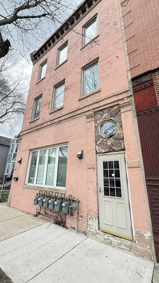 Unit for sale at 2904 S Wells Street, Chicago, IL 60616