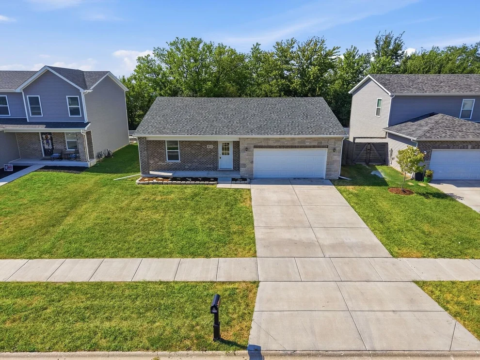Unit for sale at 812 Western Avenue, Braidwood, IL 60408