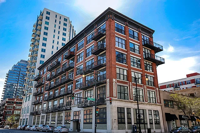 Unit for sale at 1601 S Michigan Avenue, Chicago, IL 60616
