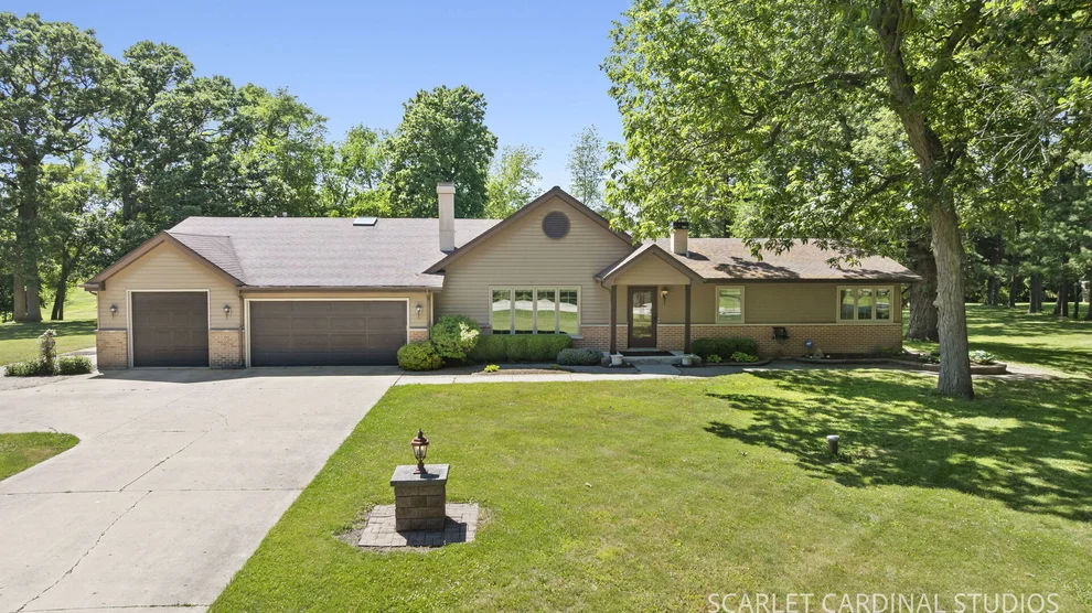 Unit for sale at 6N368 Oakwood Drive, Campton Hills, IL 60175