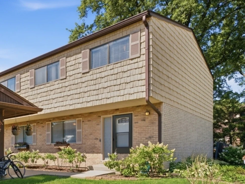 Unit for sale at 490 Tahoe Circle Drive, Wheeling, IL 60090