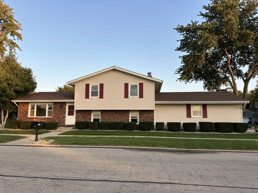 Unit for sale at 1224 Quail Drive, Bradley, IL 60915