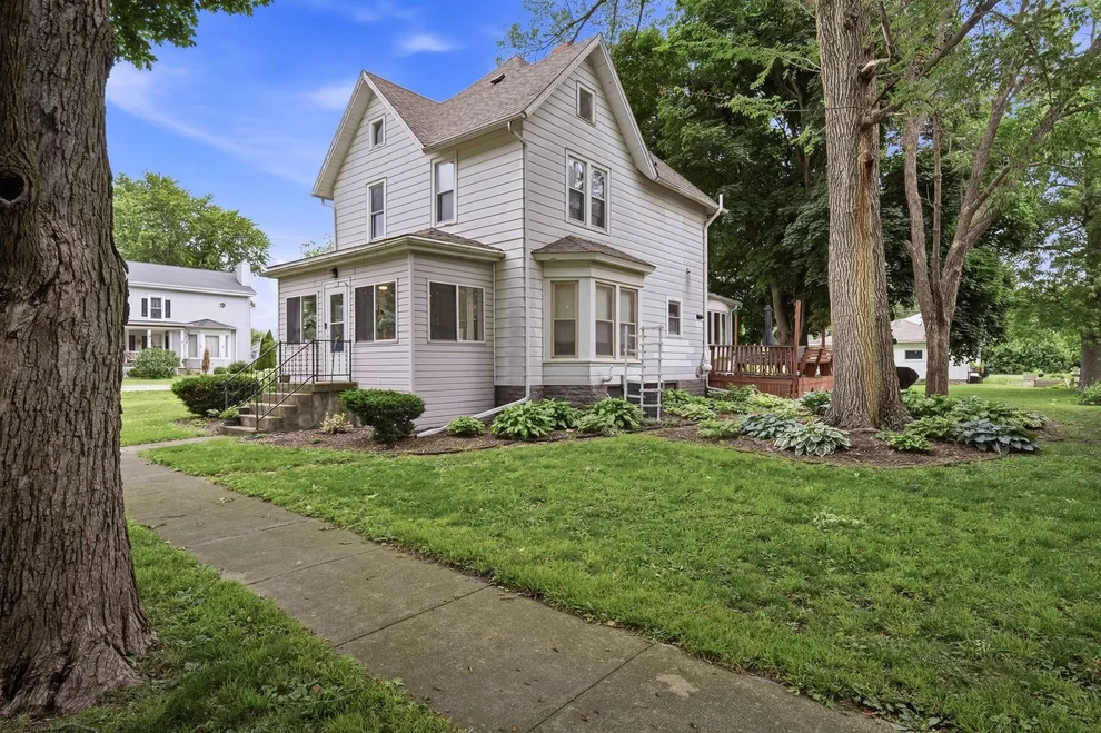 Unit for sale at 219 N Hickory Street, Wenona, IL 61377