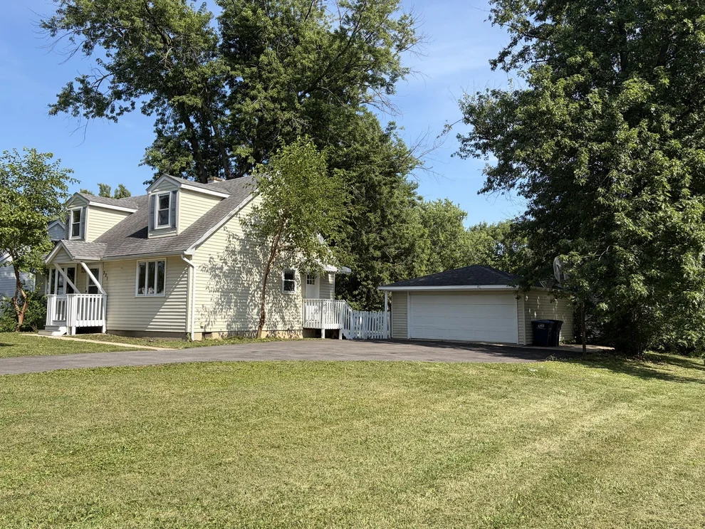 Unit for sale at 321 Janet Avenue, Darien, IL 60561