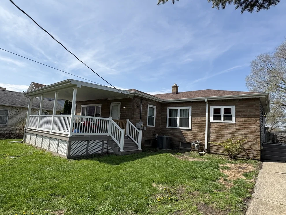 Unit for sale at 913 Canal Street, Ottawa, IL 61350