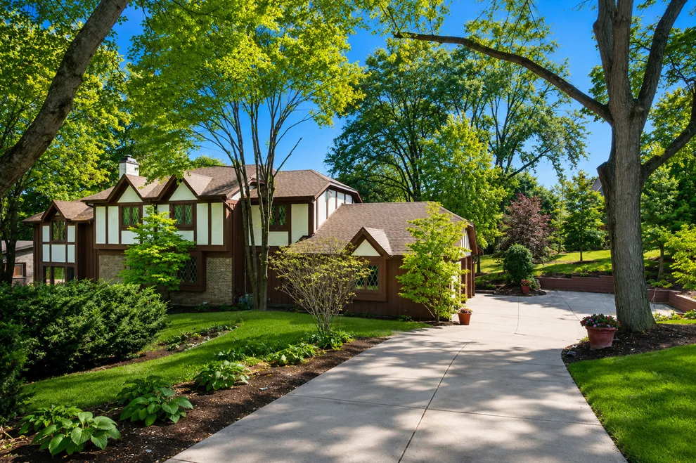Unit for sale at 1211 S Grove Avenue, Barrington, IL 60010