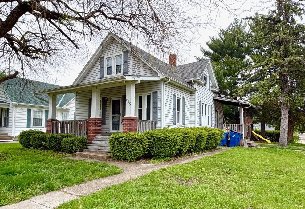 Unit for sale at 625 Oconor Avenue, Lasalle, IL 61301