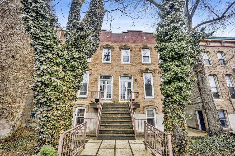 Unit for sale at 839 S Laflin Street, Chicago, IL 60607