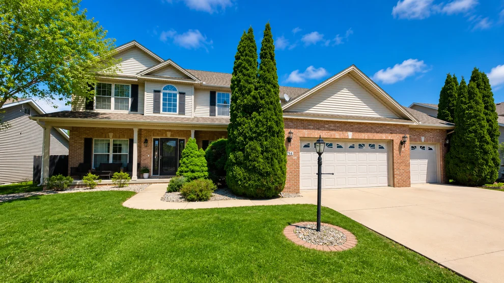 Unit for sale at 4714 Watermark Drive, Champaign, IL 61822