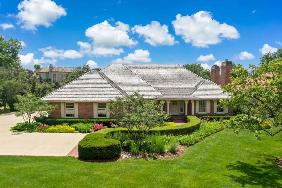 Unit for sale at 2016 Midwest club Parkway, Oak Brook, IL 60523