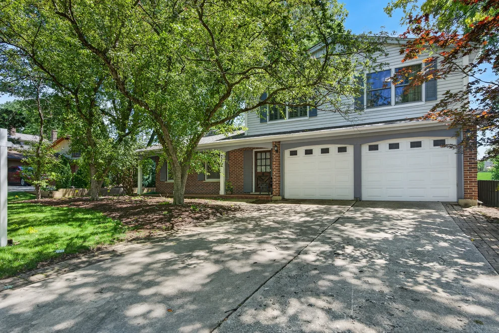 Unit for sale at 712 Pawnee Lane, Naperville, IL 60563