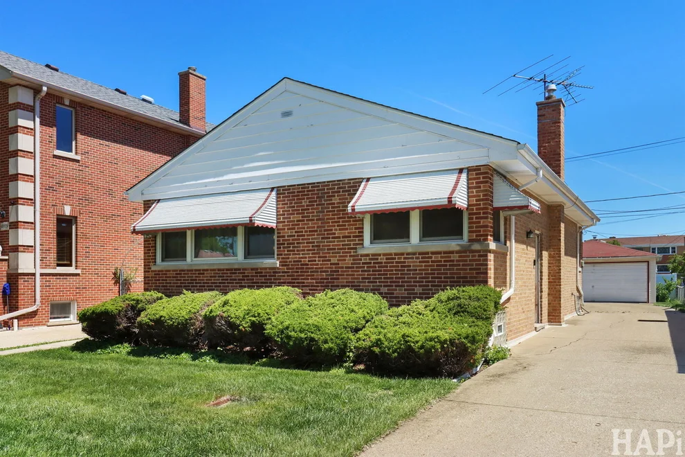 Unit for sale at 4805 N Nottingham Avenue, Chicago, IL 60656