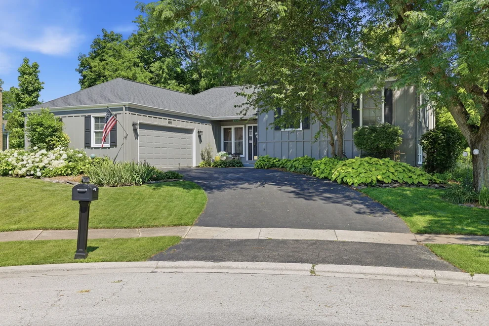 Unit for sale at 1483 Pebblestone Cove, Wheaton, IL 60189
