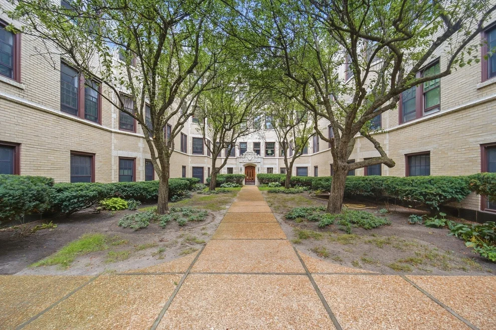 Unit for sale at 826 Judson Avenue, Evanston, IL 60202