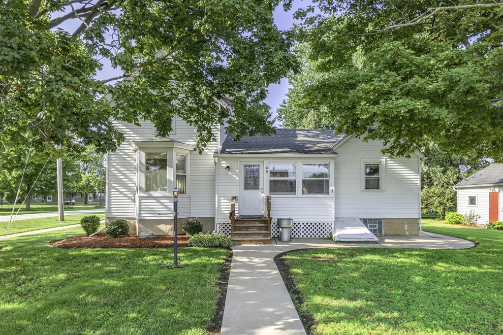 Unit for sale at 100 Burlington Street, Somonauk, IL 60552