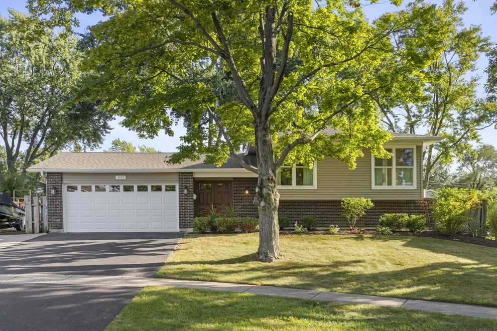Unit for sale at 3105 Andrea Court, Woodridge, IL 60517