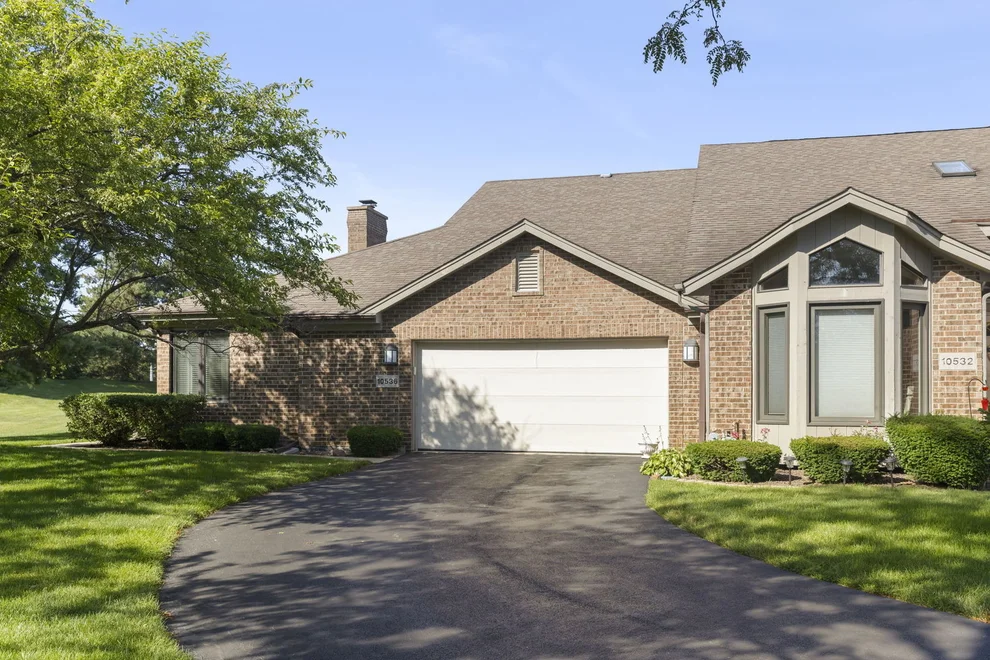 Unit for sale at 10536 Brookridge Court, Frankfort, IL 60423