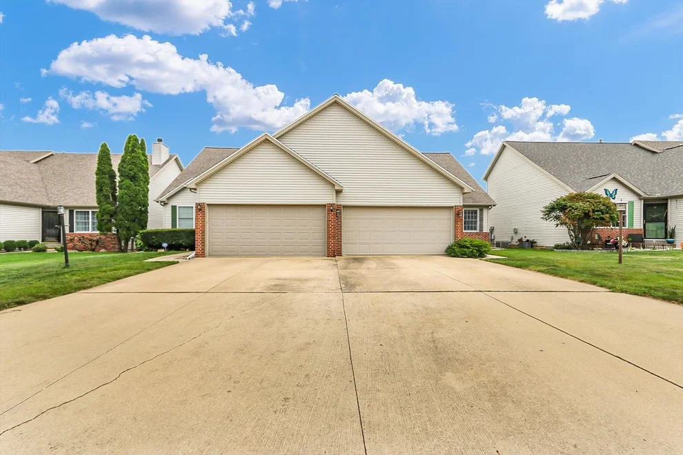 Unit for sale at 4007 Aberdeen Drive, Champaign, IL 61822