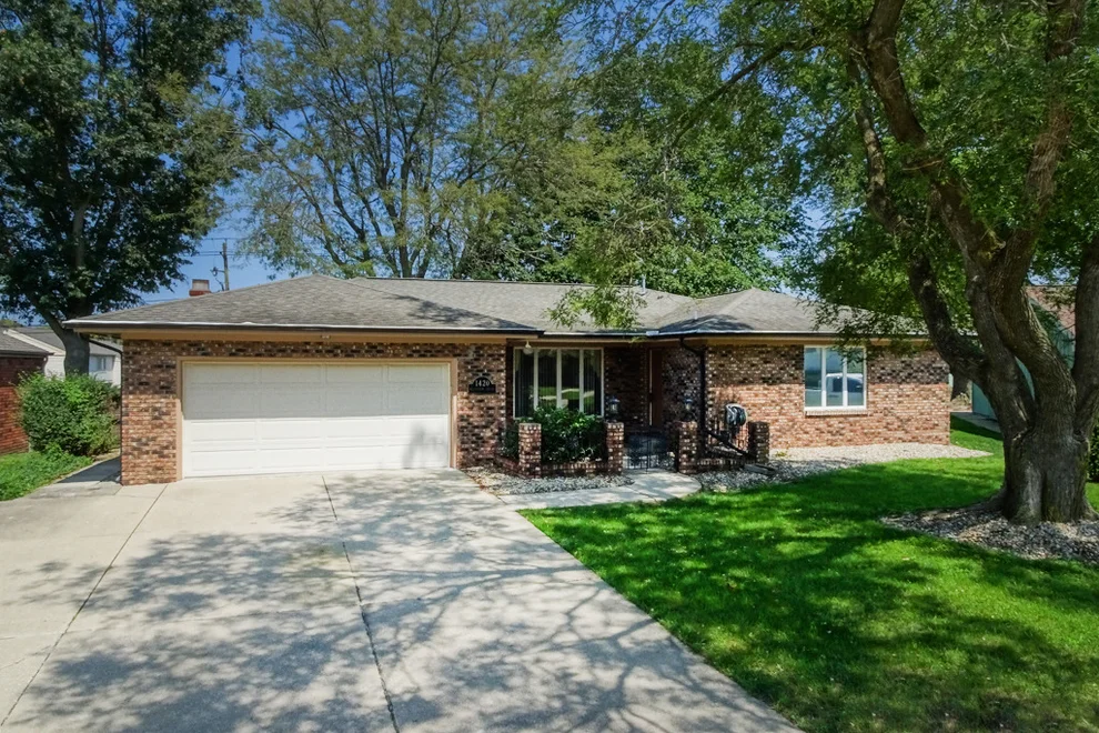 Unit for sale at 1420 Westview Drive, Normal, IL 61761