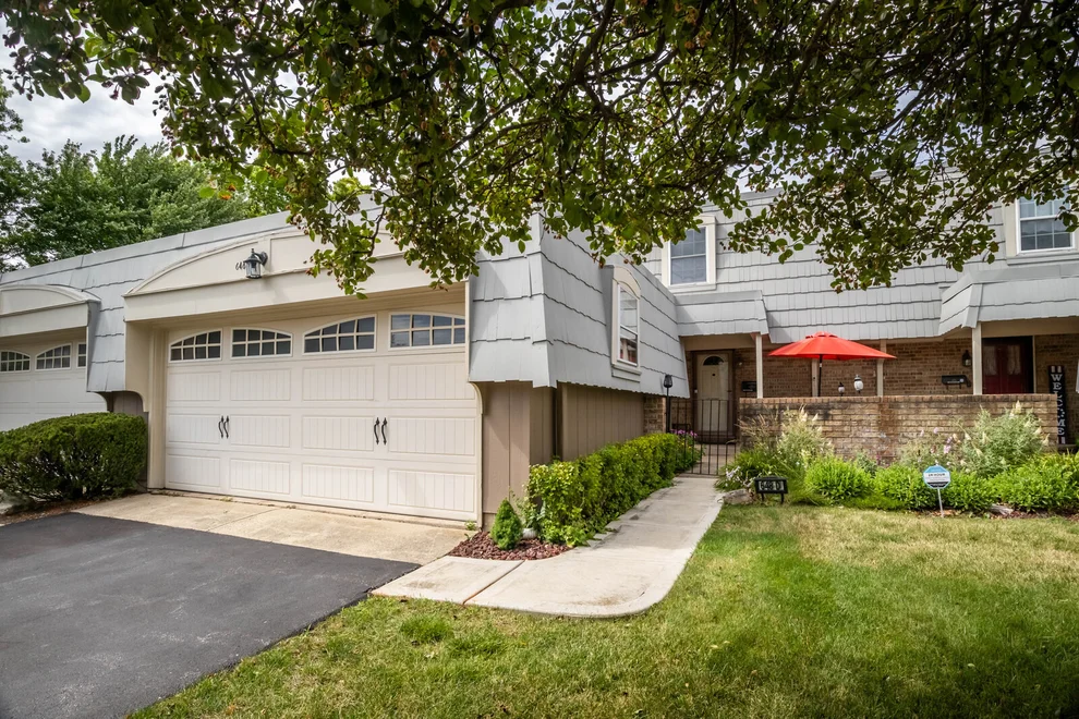Unit for sale at 648 Dauphine Court, Elk Grove Village, IL 60007