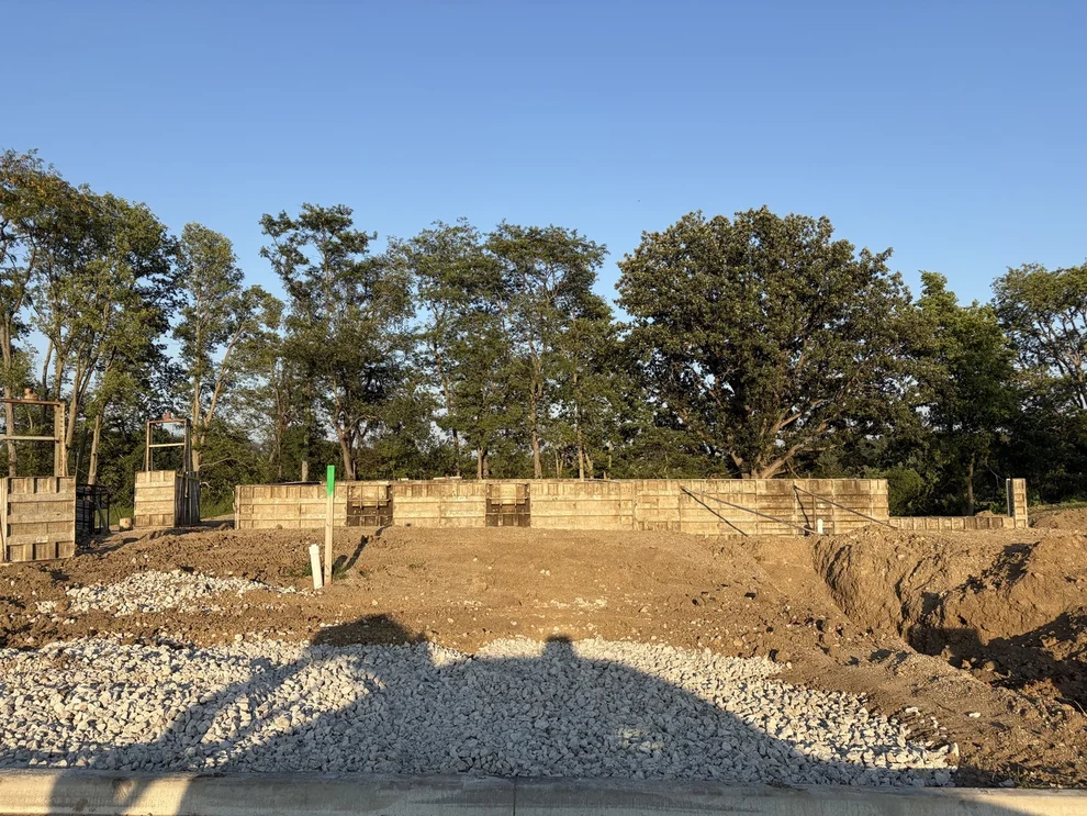 Unit for sale at 207 E Angela Circle, Lexington, IL 61753