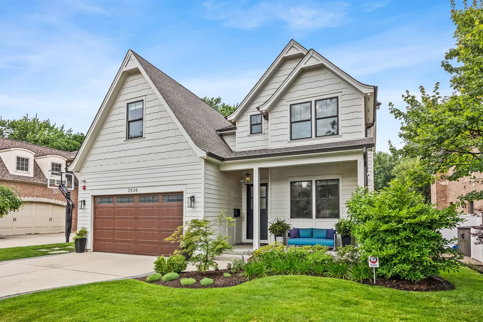 Unit for sale at 2536 Oak Avenue, Northbrook, IL 60062