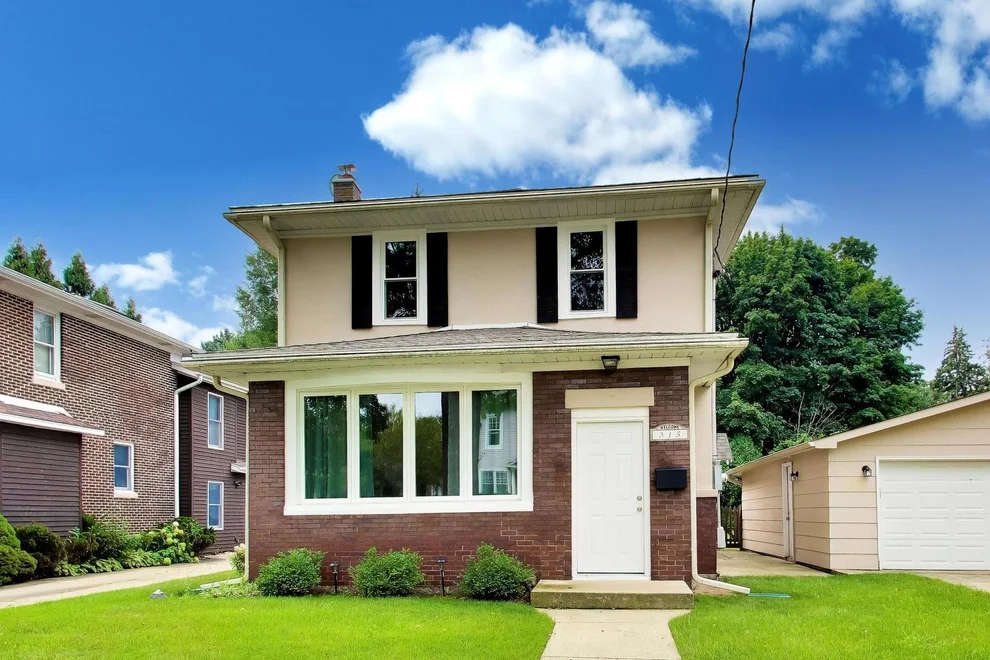 Unit for sale at 315 Douglas Avenue, Waukegan, IL 60085
