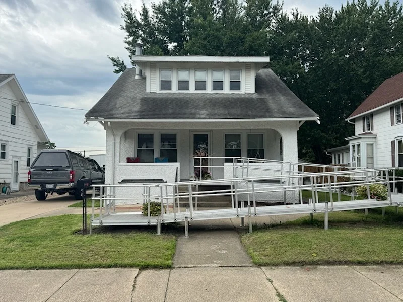 Unit for sale at 609 12th Avenue, Sterling, IL 61081