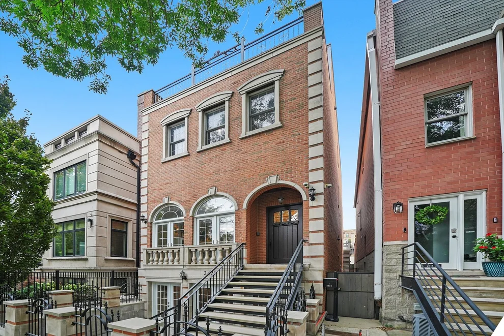 Unit for sale at 2421 N Janssen Avenue, Chicago, IL 60614