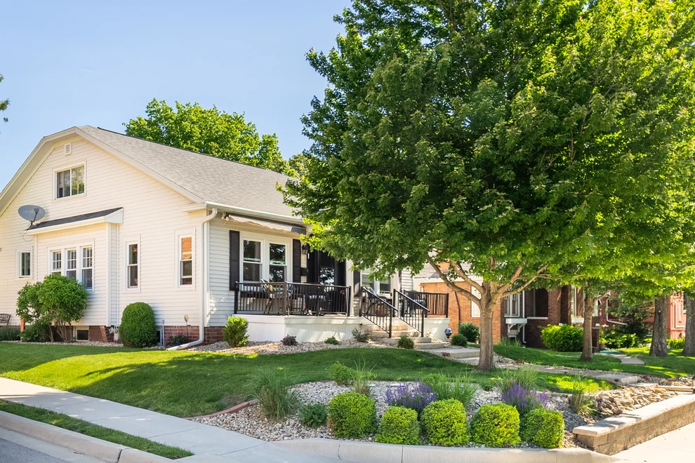 Unit for sale at 1327 5th Street, Peru, IL 61354
