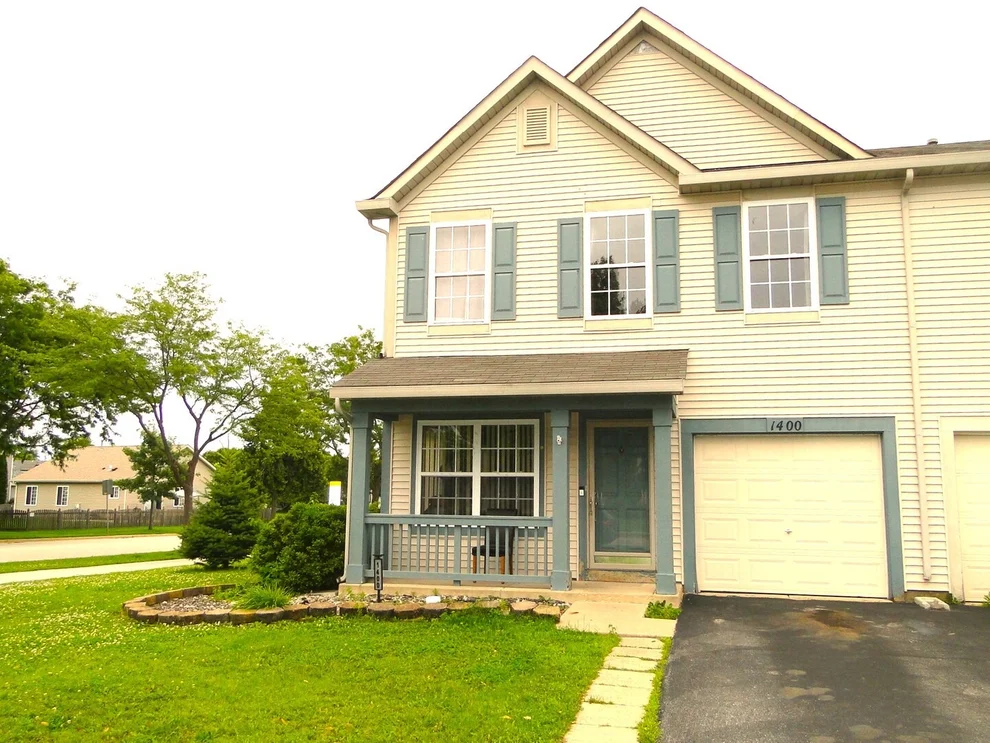 Unit for sale at 1400 Dahlgren Lane, Minooka, IL 60447