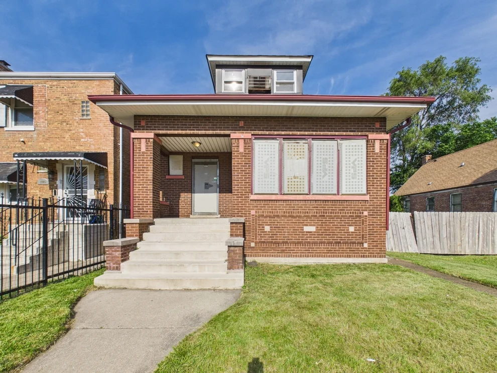 Unit for sale at 8607 S King Drive, Chicago, IL 60619