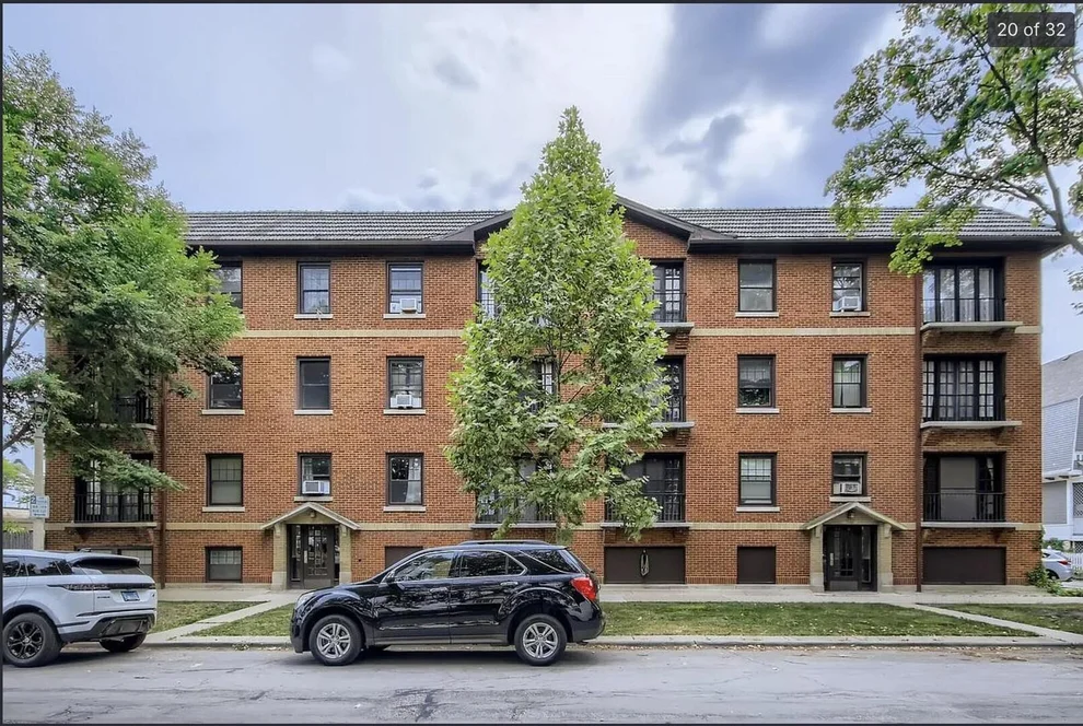 Unit for sale at 104 S Scoville Avenue, Oak Park, IL 60302