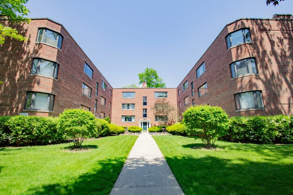 Unit for sale at 2611 Central Street, Evanston, IL 60201