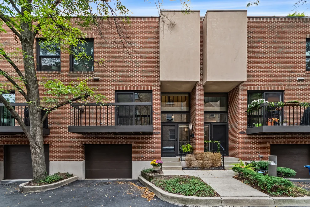 Unit for sale at 1624 Central Street, Evanston, IL 60201