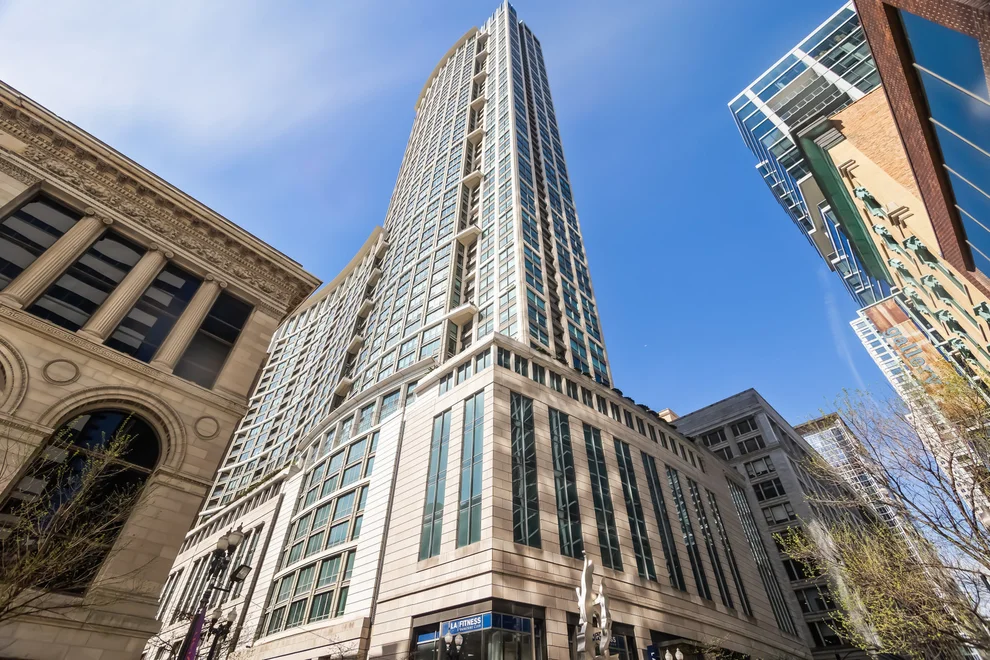 Unit for sale at 130 N Garland Court, Chicago, IL 60603