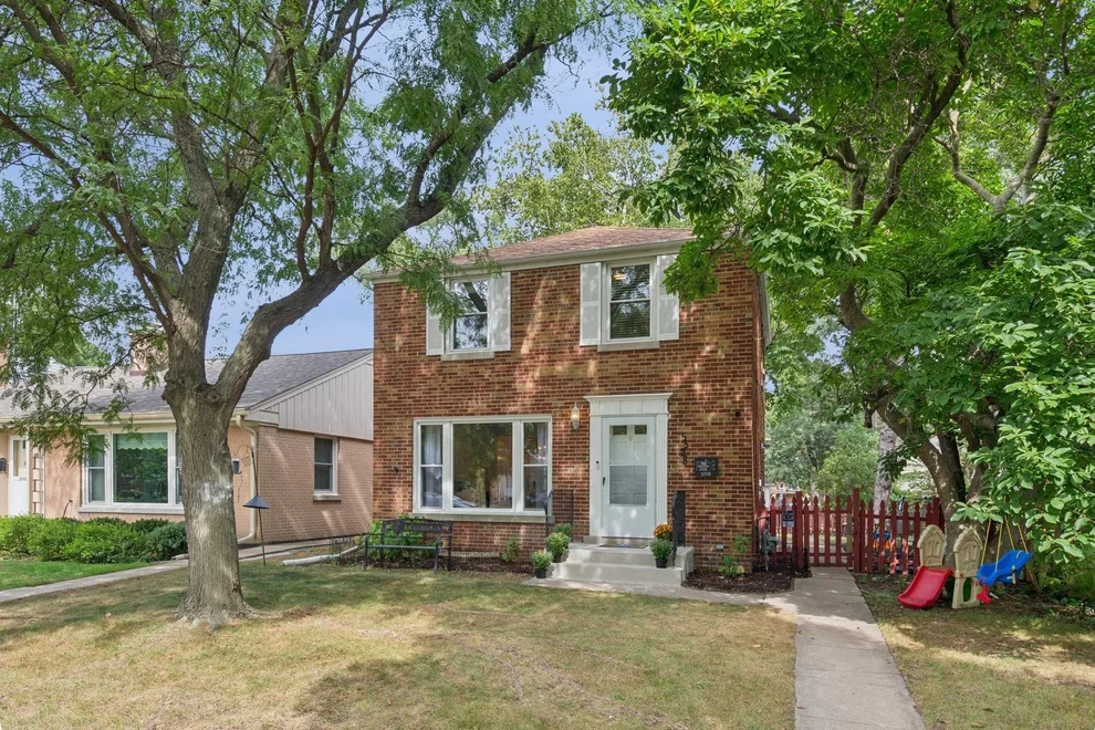 Unit for sale at 5328 Davis Street, Skokie, IL 60077
