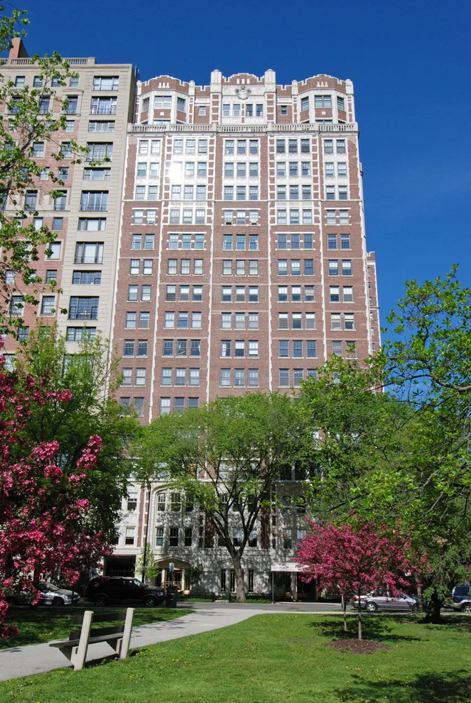 Unit for sale at 2440 N Lakeview Avenue, Chicago, IL 60614