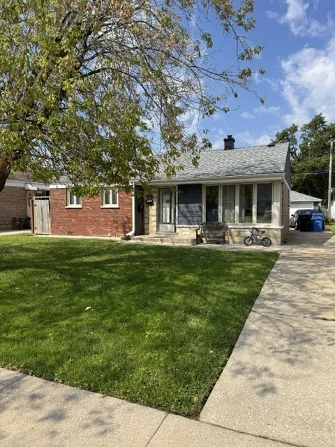 Unit for sale at 8132 S Kilbourn Avenue, Chicago, IL 60652
