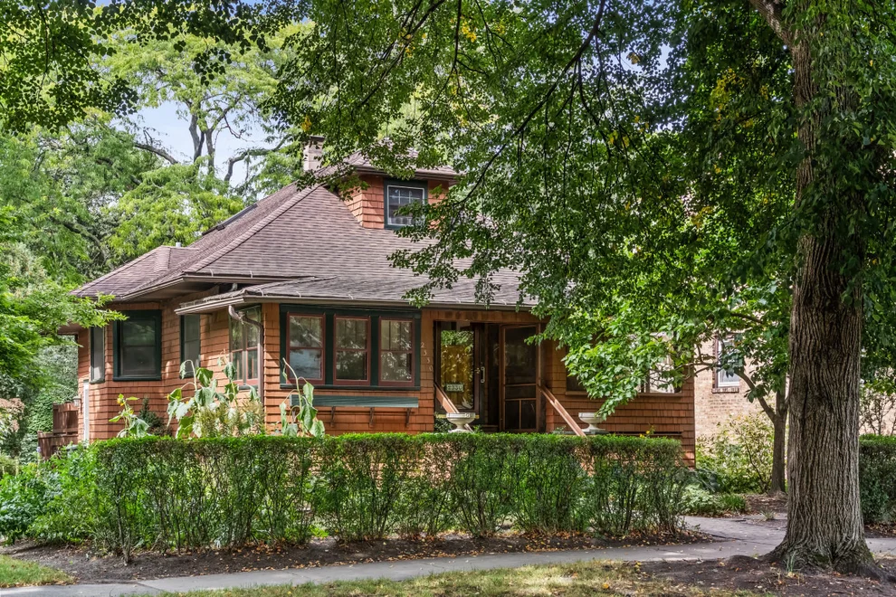 Unit for sale at 2330 Brown Avenue, Evanston, IL 60201