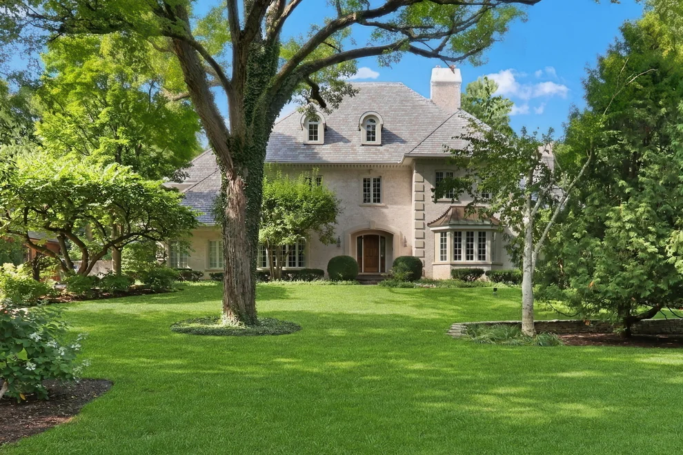 Unit for sale at 1220 Lake Street, Libertyville, IL 60048