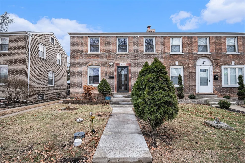 Unit for sale at 3733 S 57th Avenue, Cicero, IL 60804