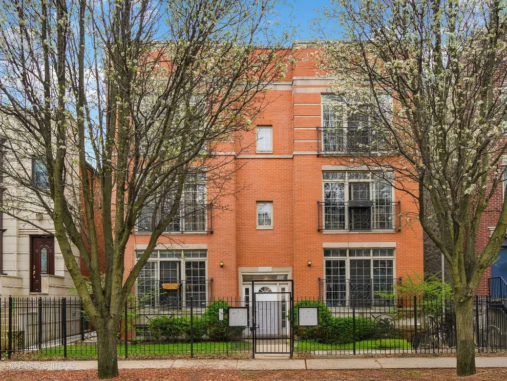 Unit for sale at 1945 W Erie Street, Chicago, IL 60622