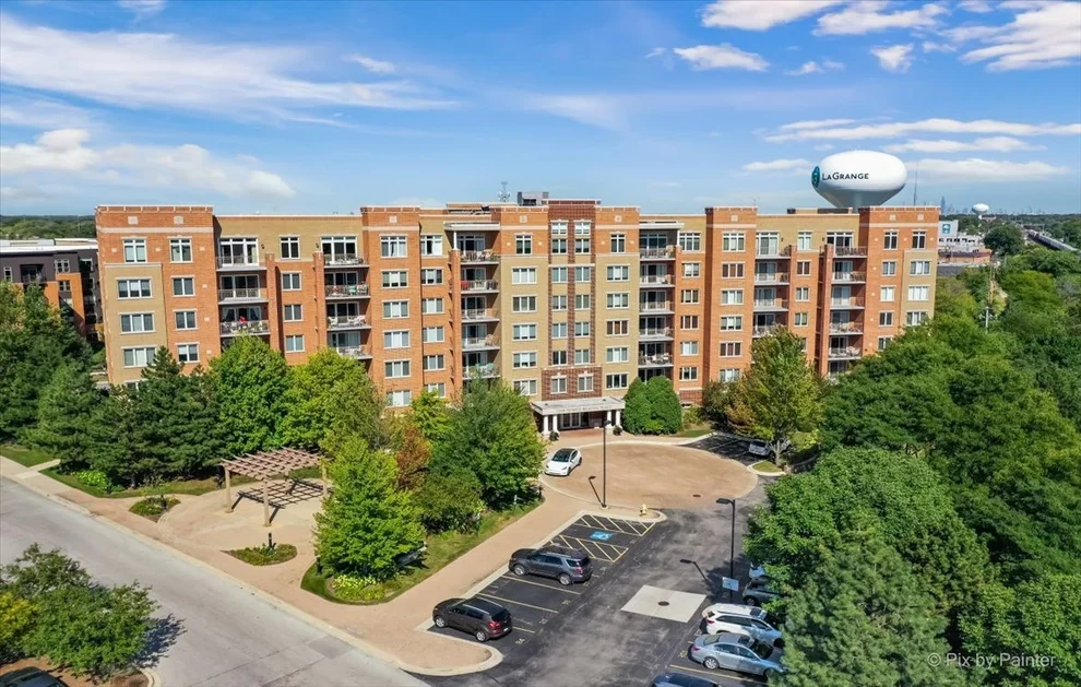 Unit for sale at 1 N Beacon Place, La Grange, IL 60525