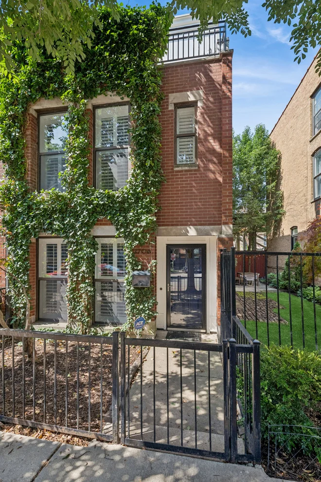 Unit for sale at 1706 N Bissell Street, Chicago, IL 60614
