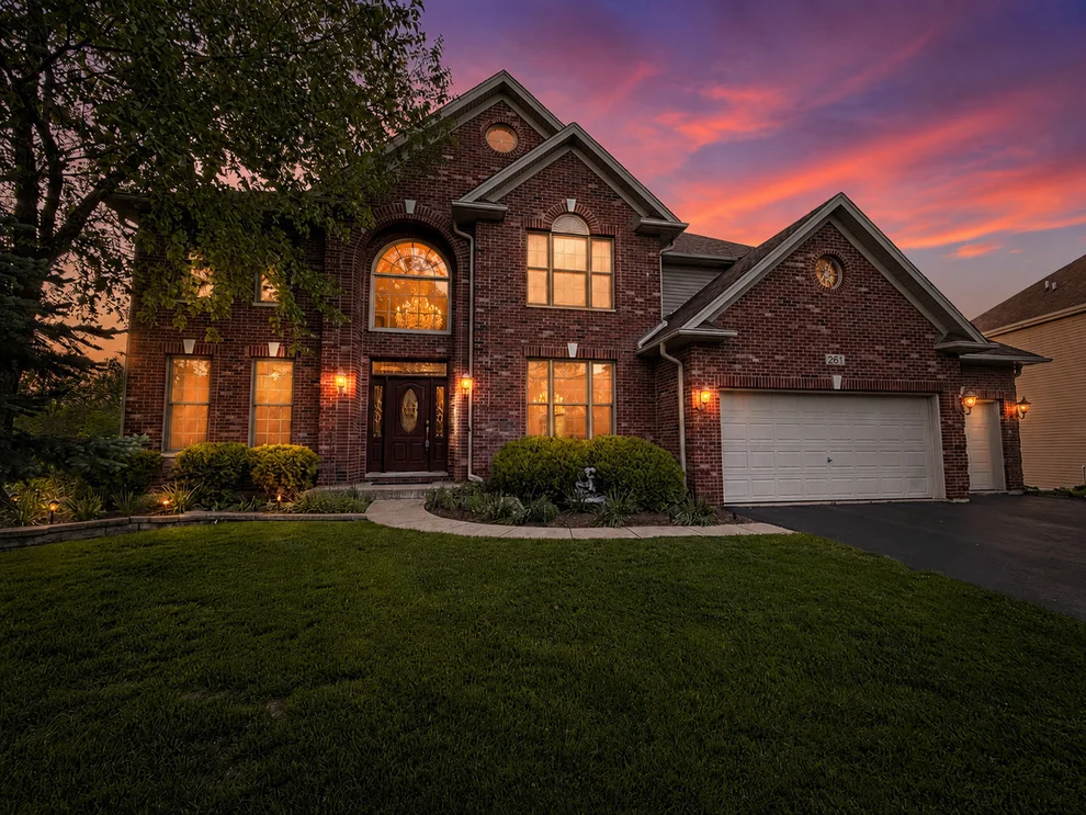 Unit for sale at 261 Johnson Woods Drive, Batavia, IL 60510