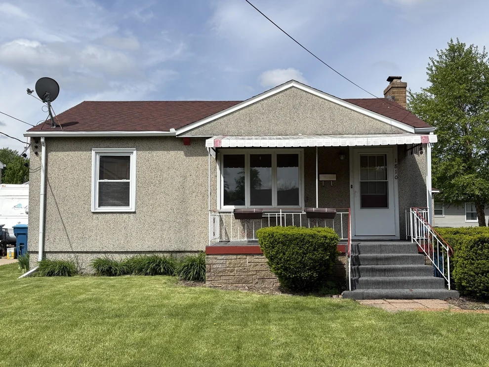 Unit for sale at 1810 Prospect Avenue, Peru, IL 61354